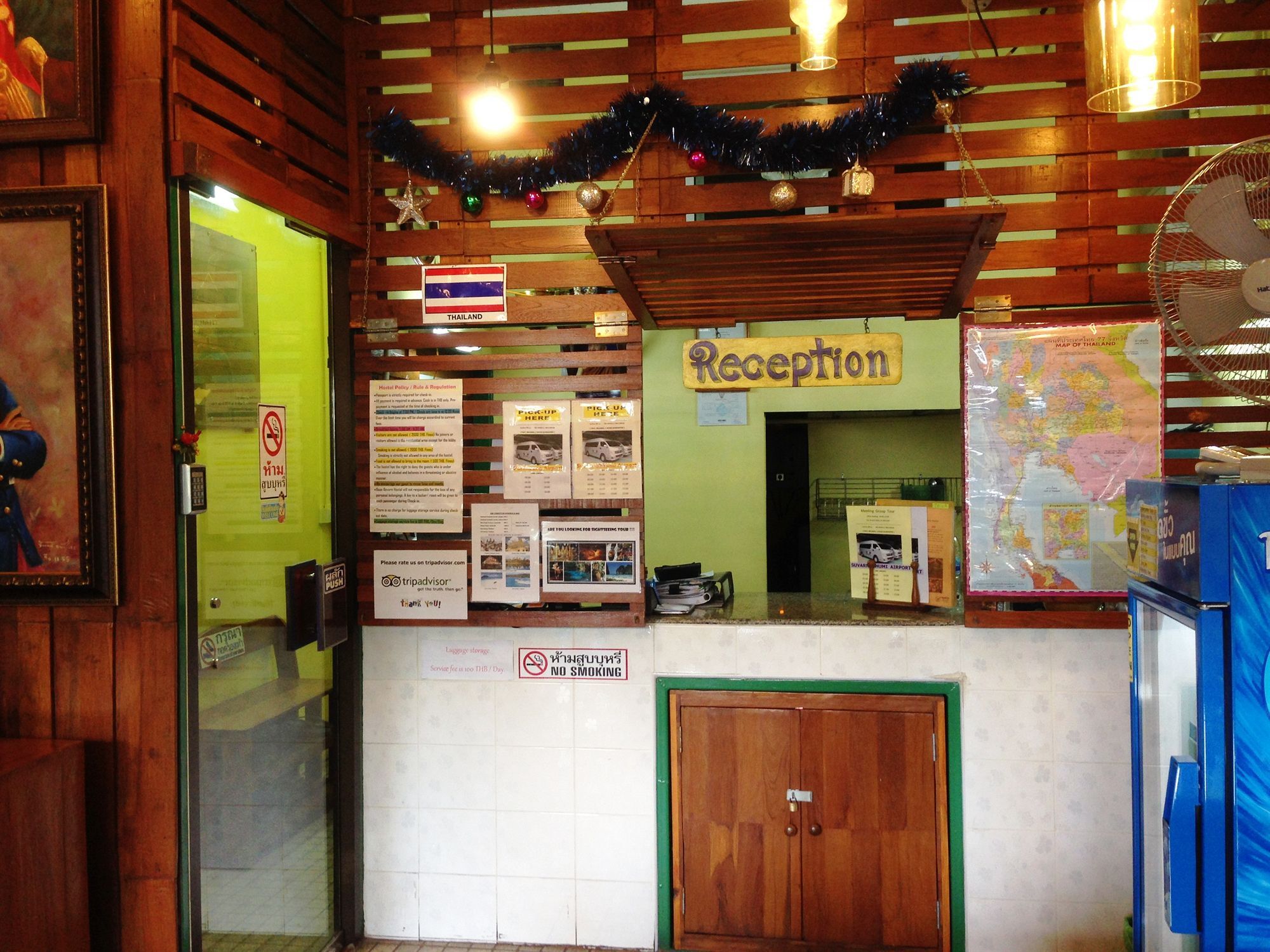 Baan Bovorn Hostel Банкок Екстериор снимка